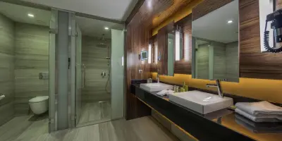 DoubleTree by Hilton Istanbul Topkapi - Fotoğraf 2