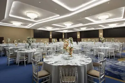 Sheraton Istanbul City Center - Photo 2