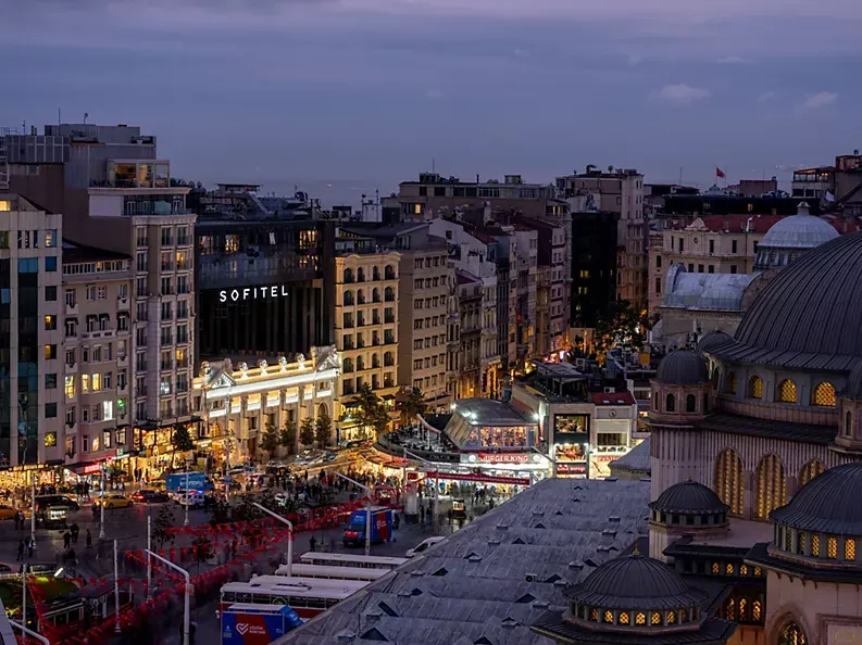 Sofitel Istanbul Taksim - Fotoğraf 19