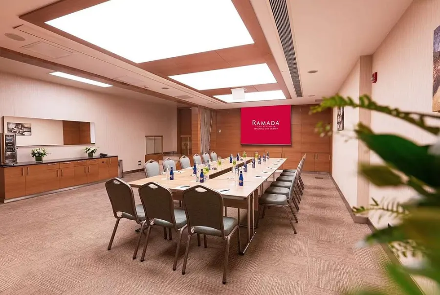 Ramada Plaza by Wyndham Istanbul City Center - Fotoğraf 9