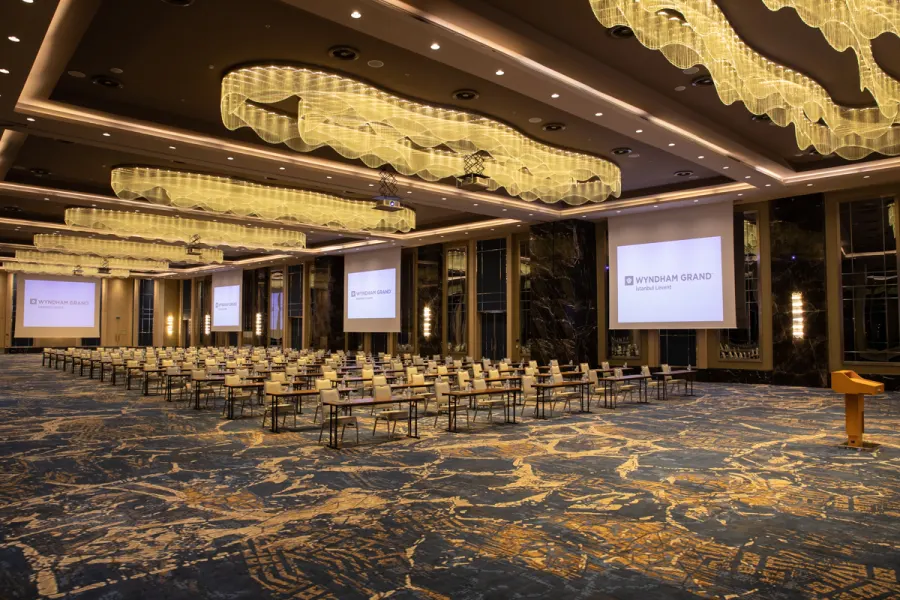 Wyndham Grand Istanbul Levent Hotel & Conference Center - Fotoğraf 10