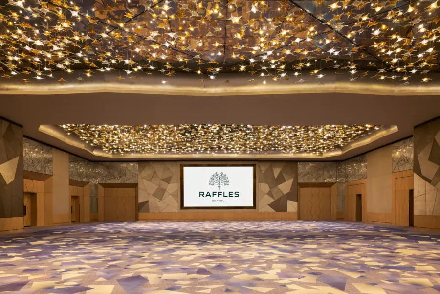 Raffles Istanbul - Fotoğraf 1