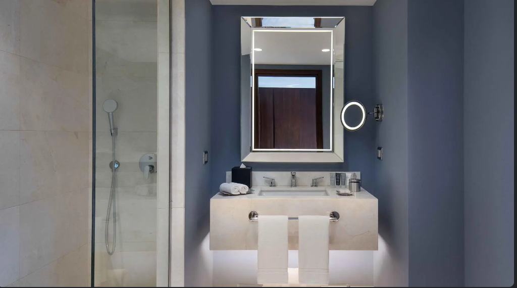 JW Marriott Istanbul Bosphorus - Photo 18