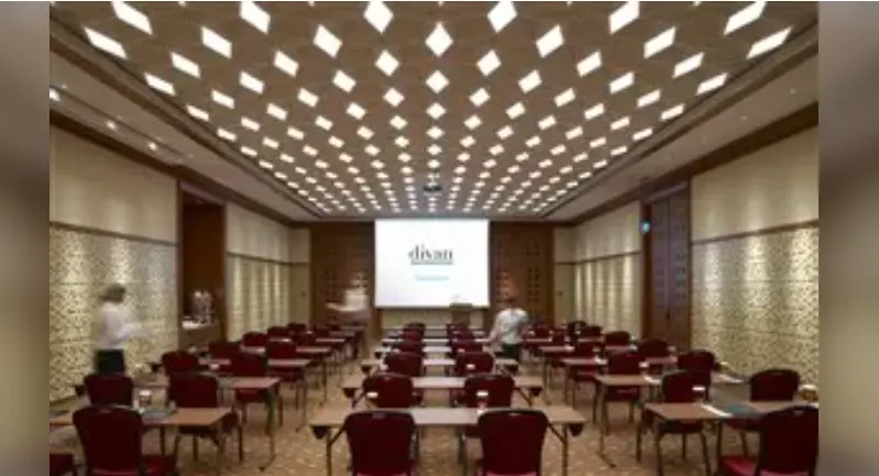 Divan Istanbul - Fotoğraf 1