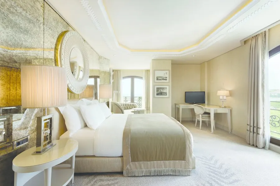 Wyndham Grand Istanbul Kalamis Marina Hotel - Fotoğraf 4