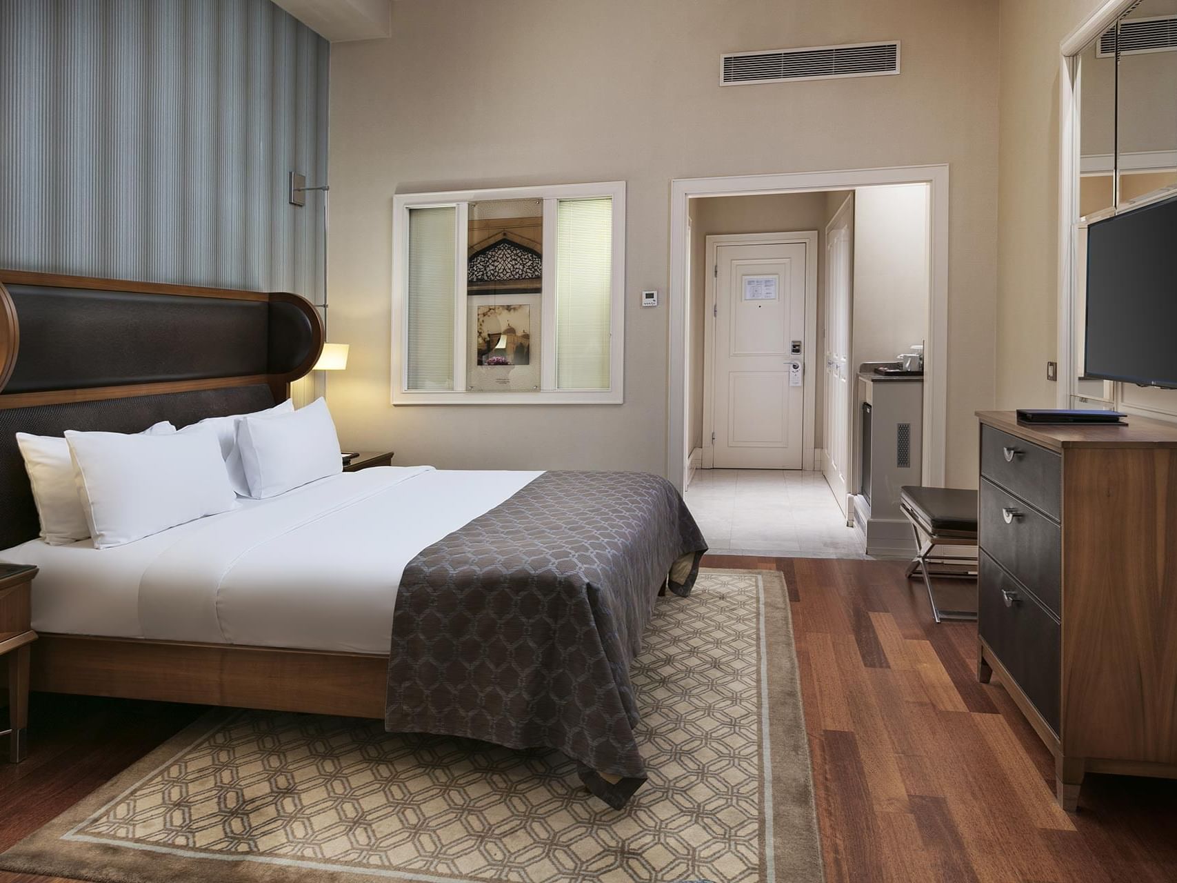 Titanic Business Kartal - Photo 2