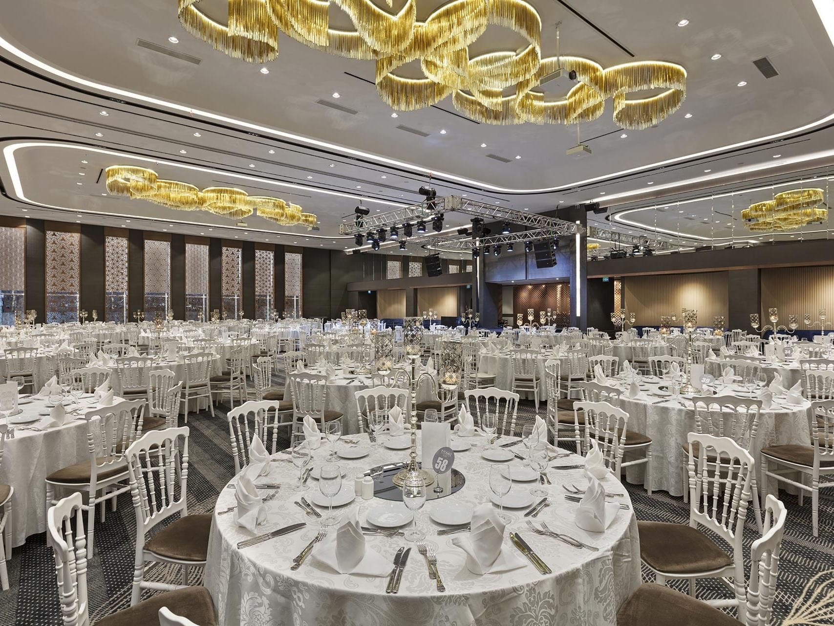 Titanic Business Kartal - Photo 30