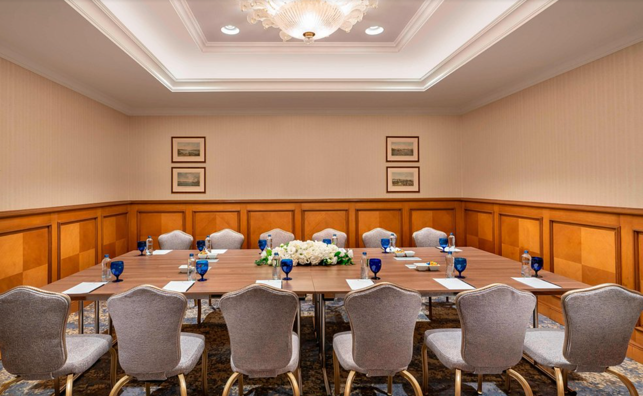 The Ritz-Carlton, Istanbul - Photo 20