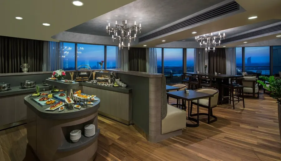 Hilton Istanbul Kozyatagi - Fotoğraf 1
