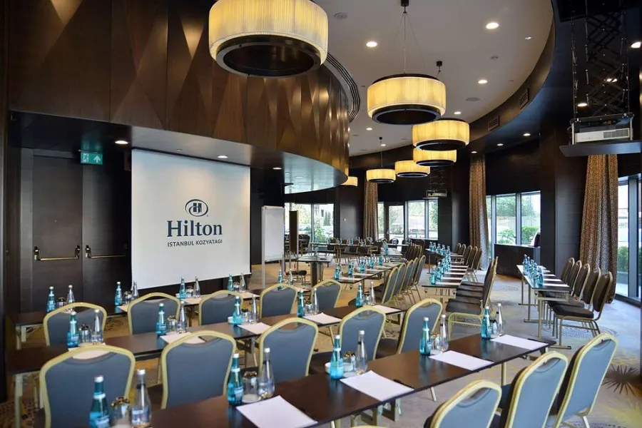 Hilton Istanbul Kozyatagi - Fotoğraf 16