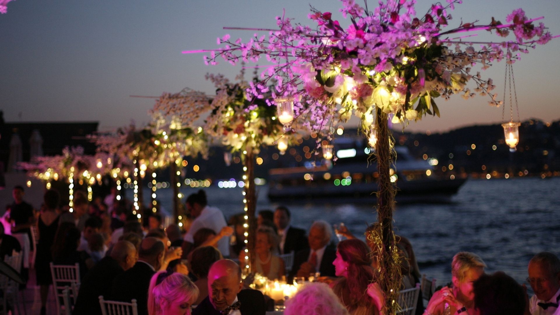 Ajia Hotel - Photo 5