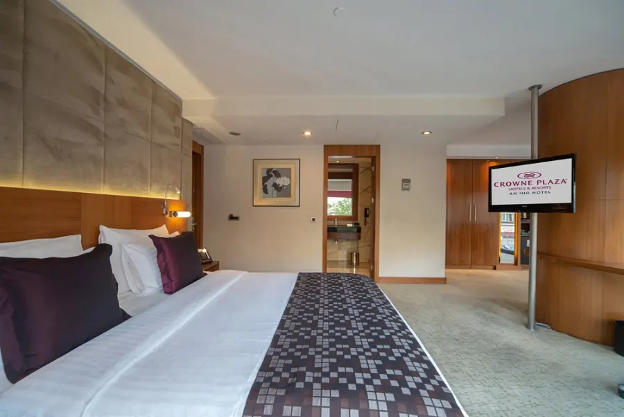 Crown Plaza Hotel Istanbul Harbiye - Fotoğraf 4