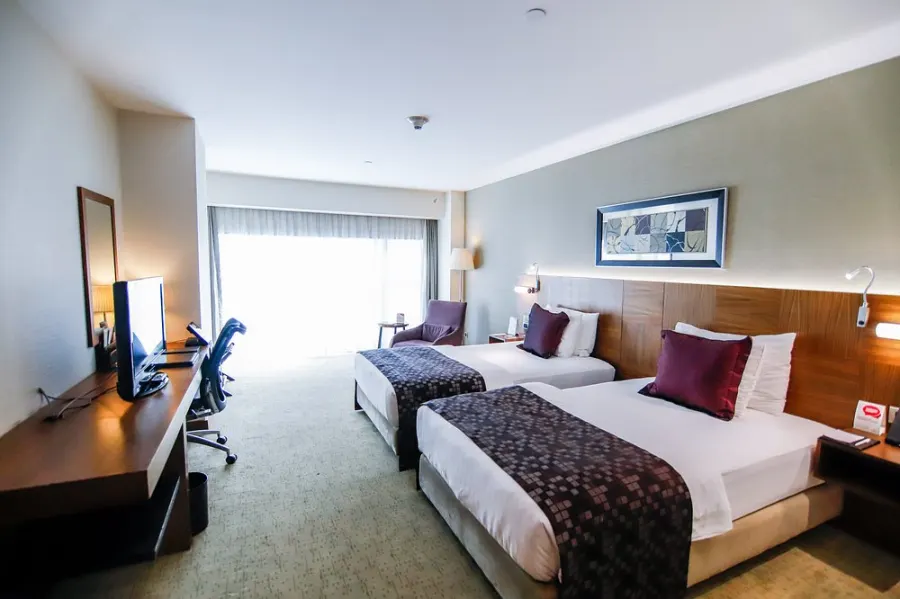 Crown Plaza Hotel Istanbul Harbiye - Fotoğraf 6