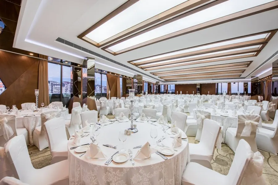 Crown Plaza Hotel Istanbul Harbiye - Fotoğraf 15