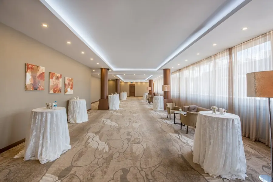 Crown Plaza Hotel Istanbul Harbiye - Fotoğraf 26