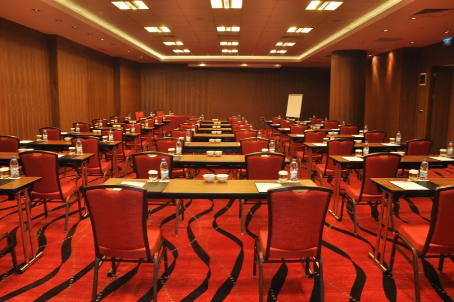 Crown Plaza Hotel Istanbul Harbiye - Fotoğraf 30