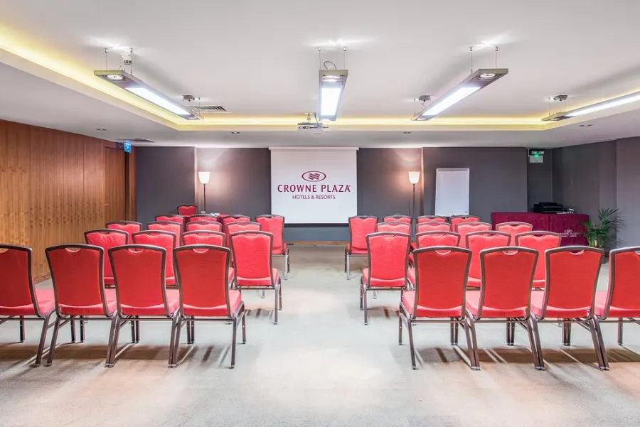 Crown Plaza Hotel Istanbul Harbiye - Fotoğraf 21