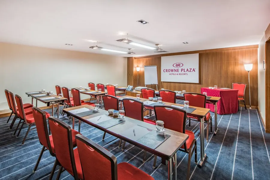 Crown Plaza Hotel Istanbul Harbiye - Fotoğraf 22