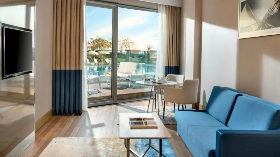 Crown Plaza Istanbul Florya - Fotoğraf 11