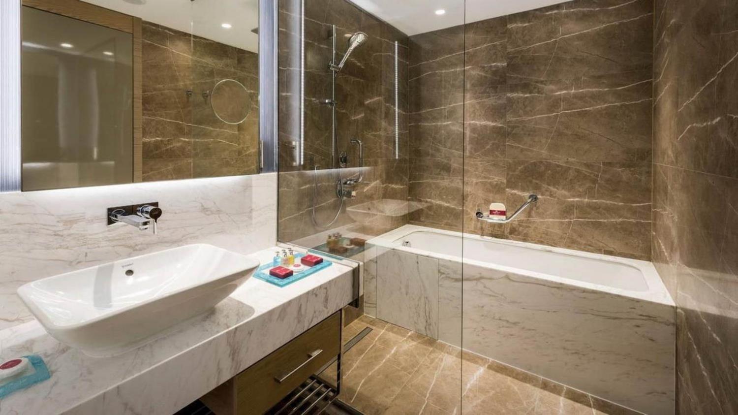 Crown Plaza Istanbul Florya - Photo 15