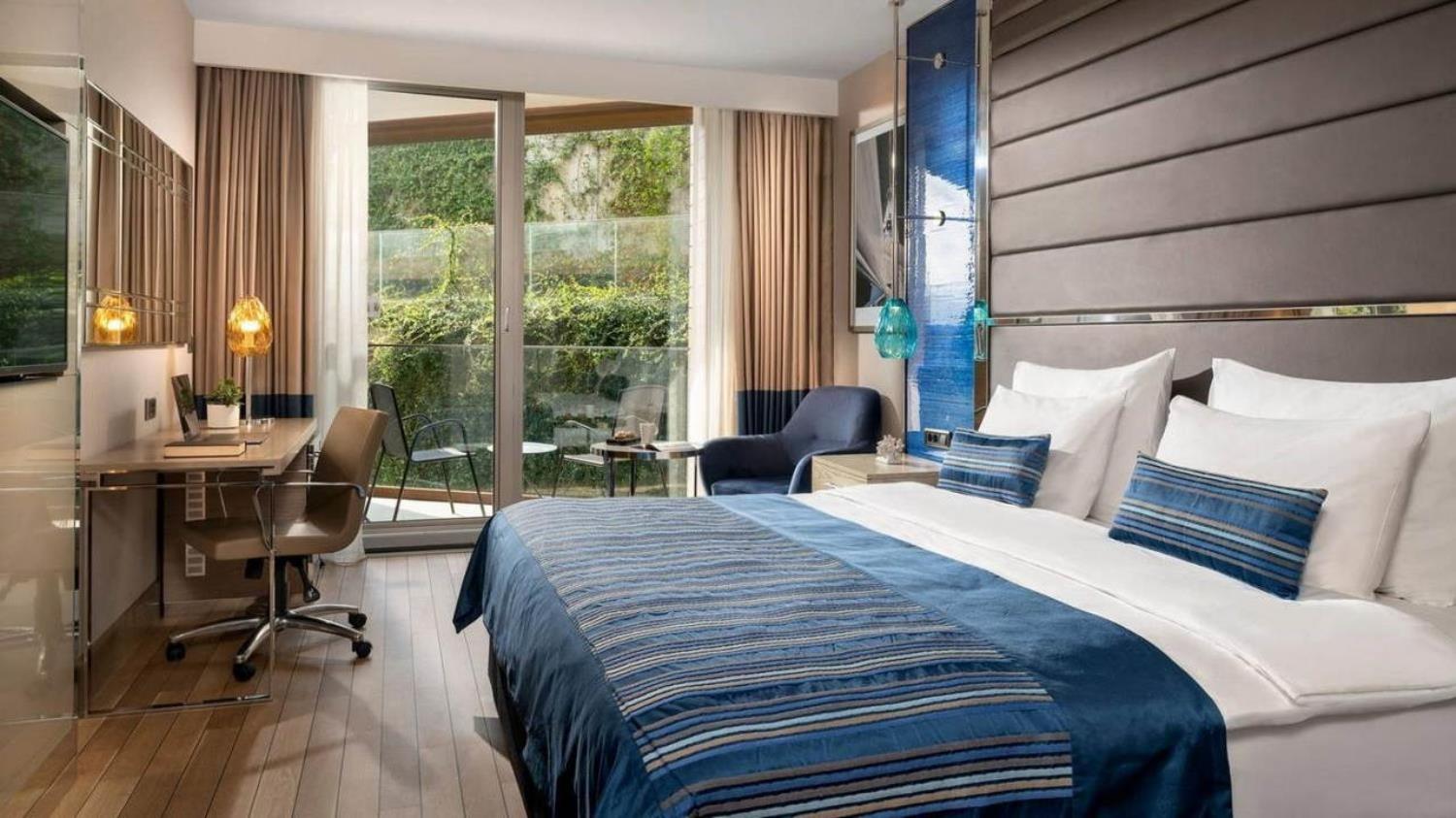 Crown Plaza Istanbul Florya - Photo 9