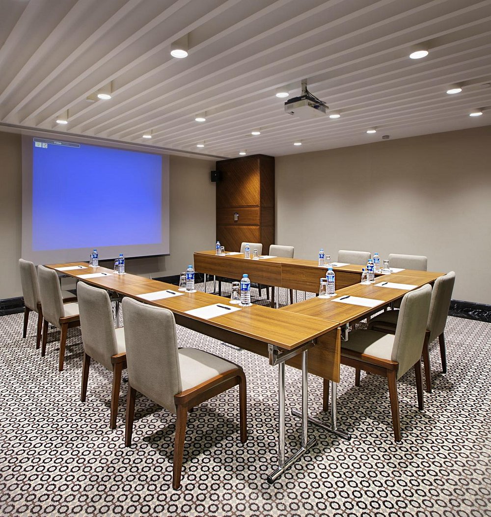 DoubleTree by Hilton Istanbul Avcılar - Photo 3