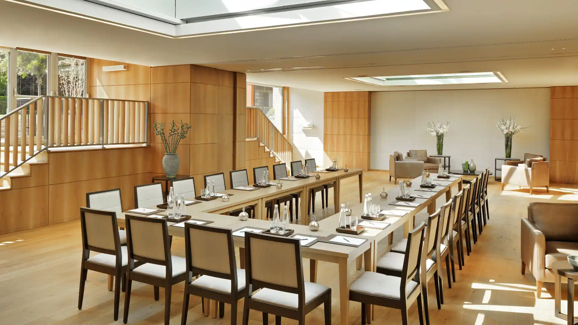 Mansion Diningroom 1