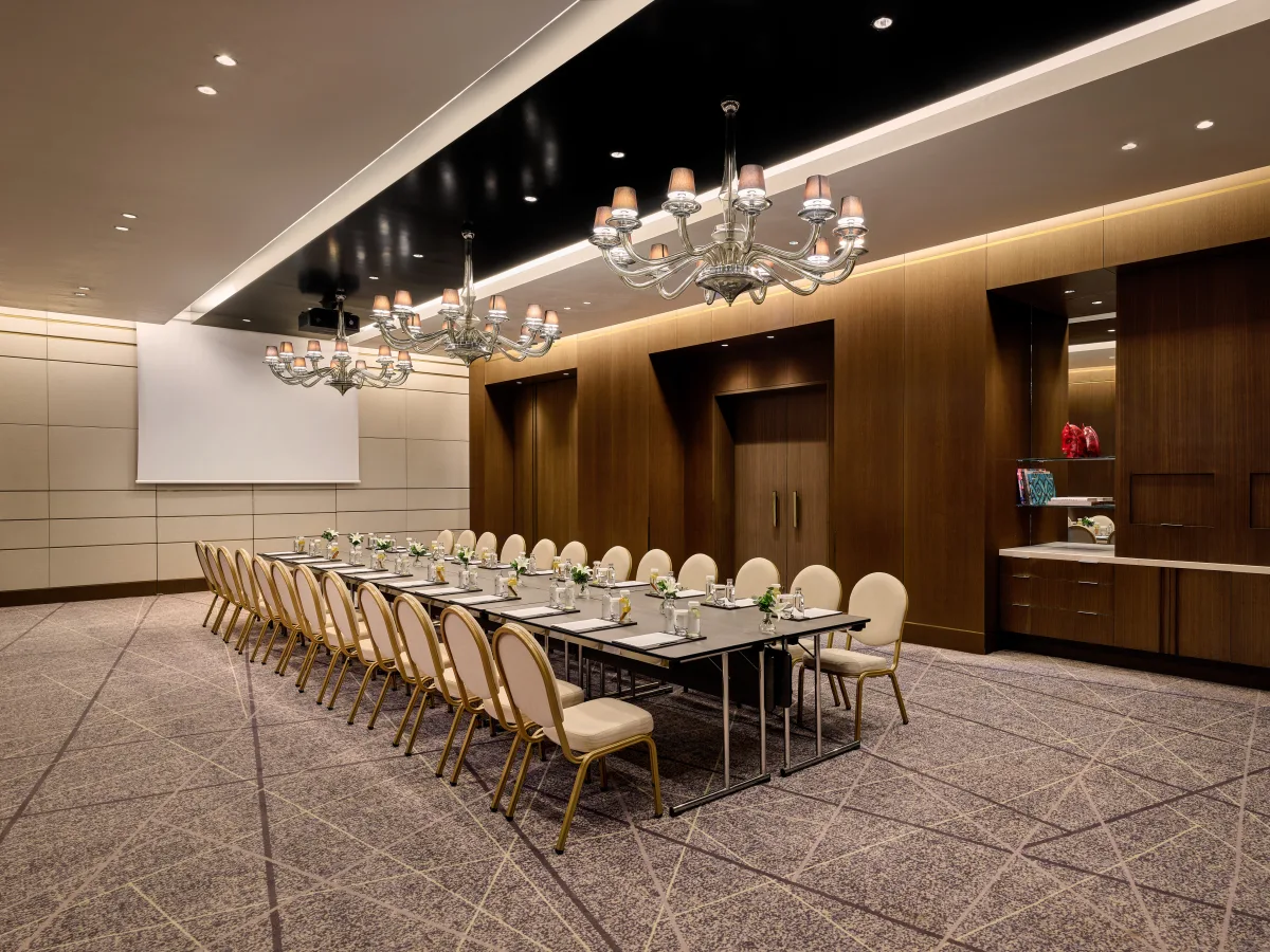 Yasemin - boardroom layout, Raffles Istanbul